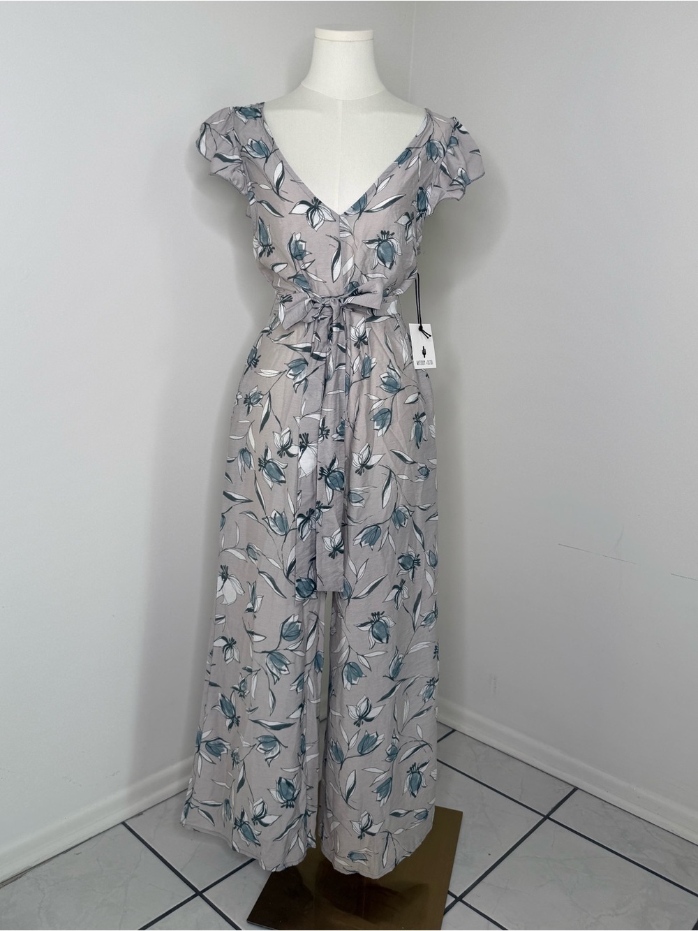 Floral Tie-Waist Wrap Jumpsuit in Light Gray with Teal Accents